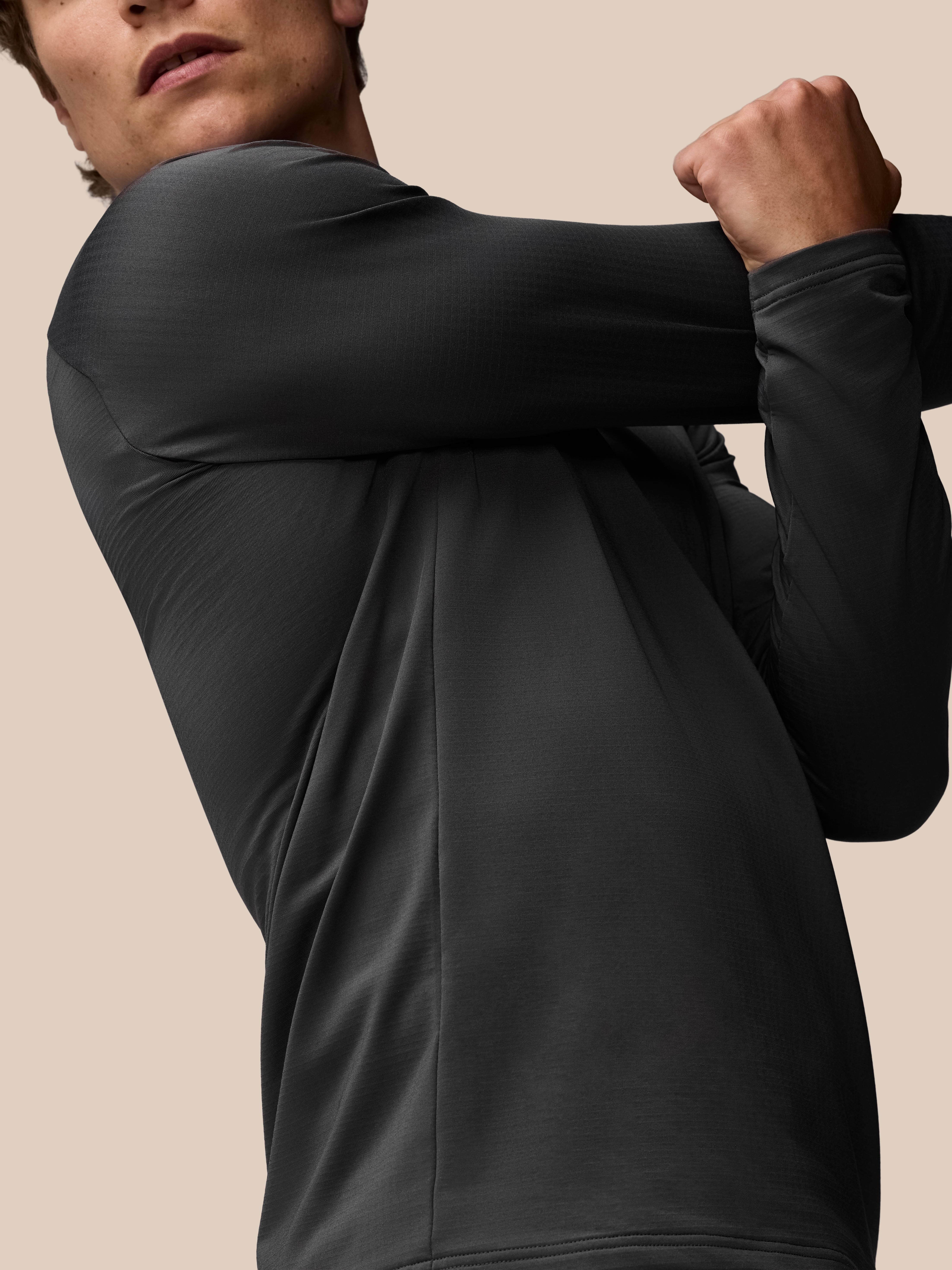 APEX TRAINING WINTERISED 1/4 ZIP TOP - CHARCOAL - Image 6