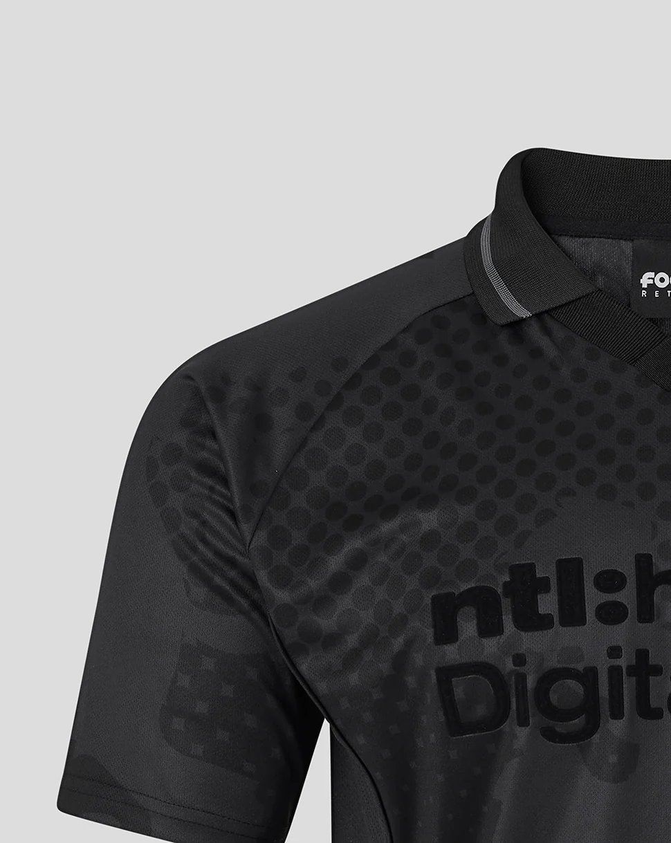 UNISEX RETRO 2002-03 HOME BLACKOUT SHIRT - Image 4